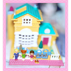 Polly Pocket VTG 1994 Light Up Hotel Polly's Villa House Compact 3 Dolls Works